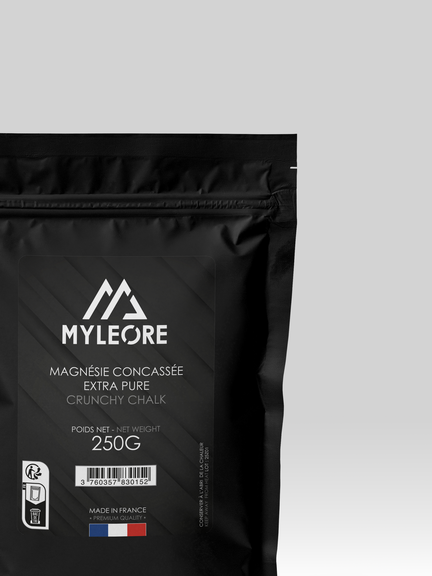 Zoom sur le pochon de 250g de  magnésie concassée extra-pure